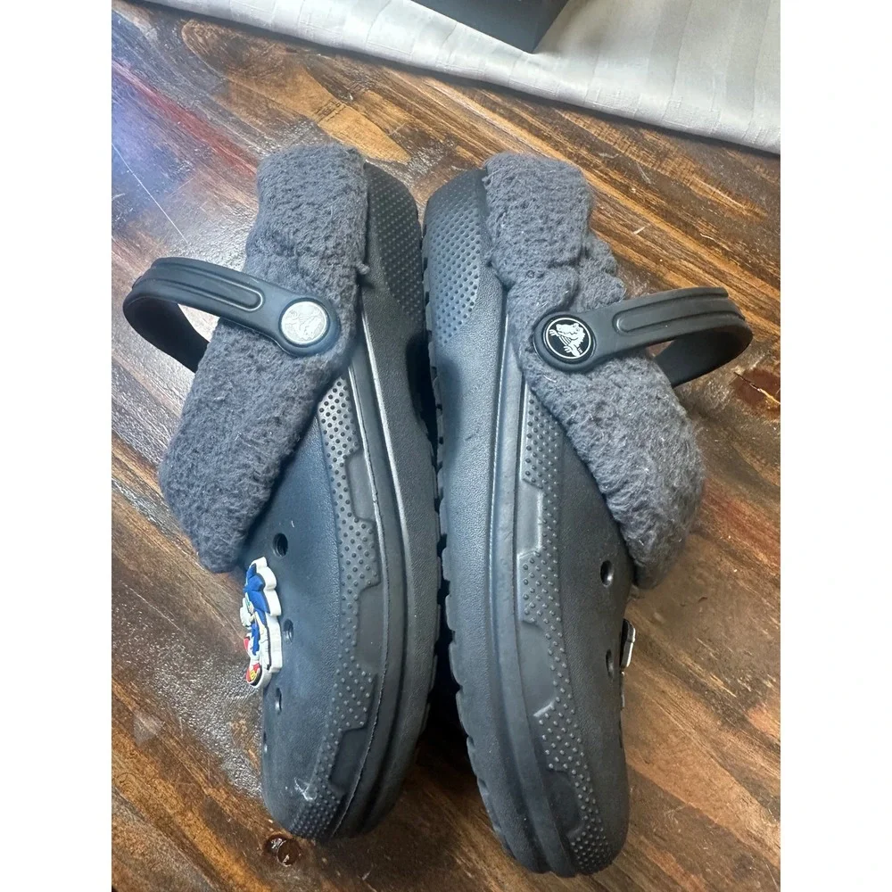 CROCS mammoth clogs